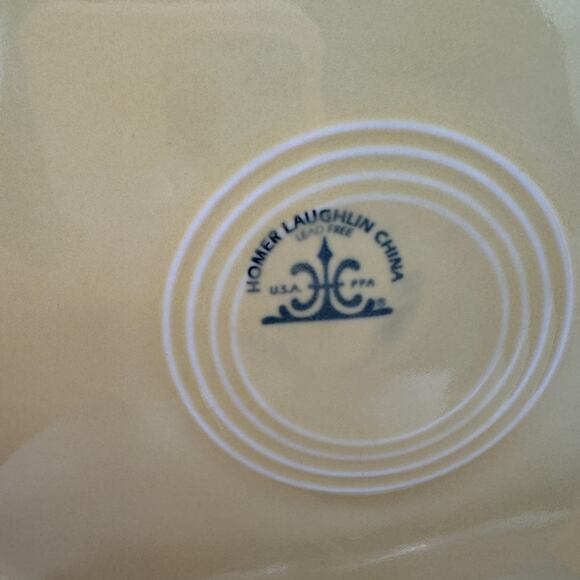 Vintage Fiesta Dinner Plates (2) Yellow 1987-2002 10.5" - Picture 4 of 8